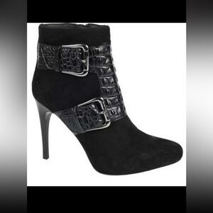 Donald J Pliner Women's Estero Black Suede Ankle Boots High Heels Zip 10 M